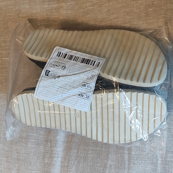 WOMEN: SUNFLOWER SLIP-ON SANDALS - Picture 7 of 14